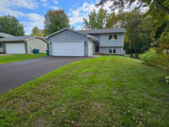 1934 72nd St, Centerville, MN 55038