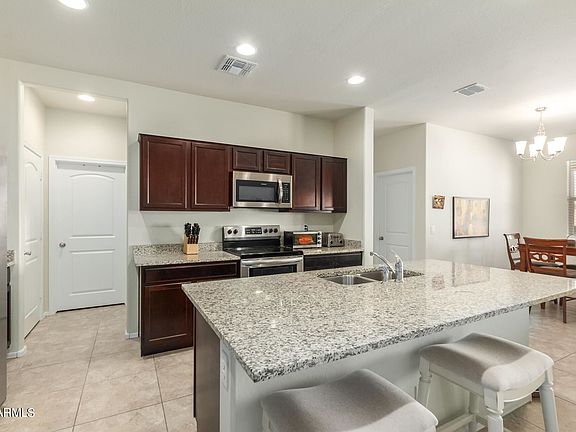 4th image of 2426 E San Lorenzo Trl
