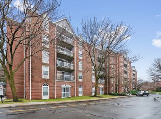 200 Captains Row APT 405, Chelsea, MA 02150