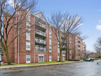 200 Captains Row APT 405, Chelsea, MA, 02150