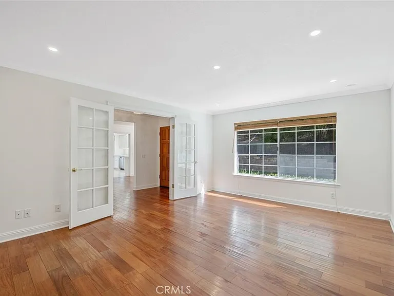 5974 Ruthwood Dr — Photo 12