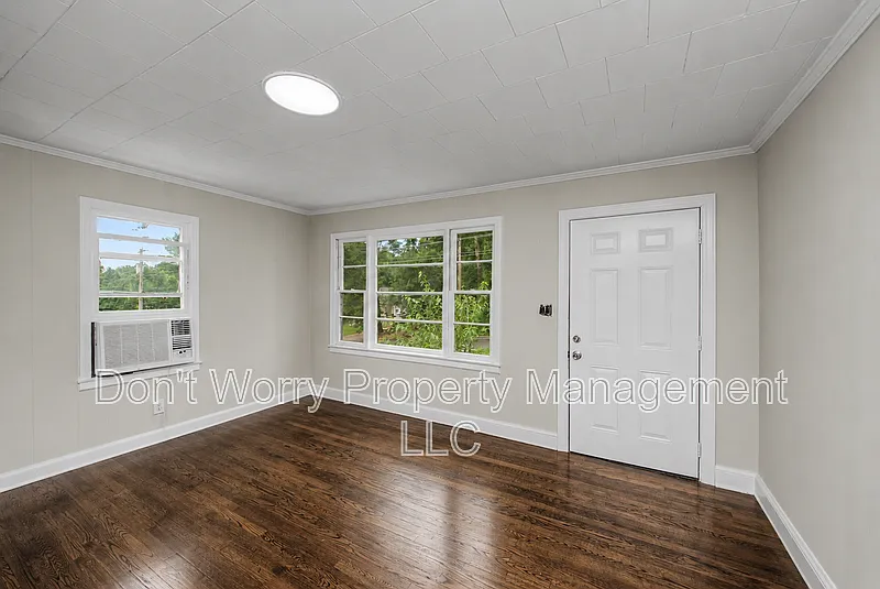 2 bed, 1.0 bath, 840 sqft, $1,150 — Photo 2