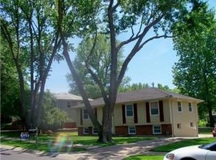 6927 NW 79th Ter, Kansas City, MO 64152