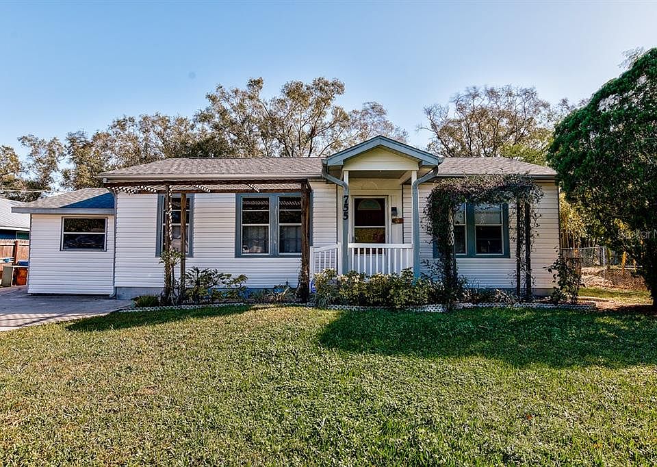 1st image of 755 Ponder Ave
