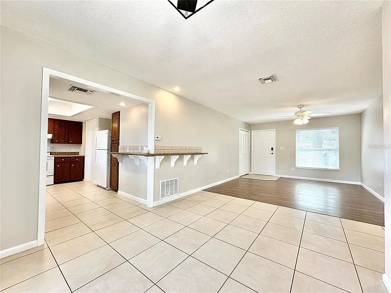 132 S Bulova Dr — Photo 6