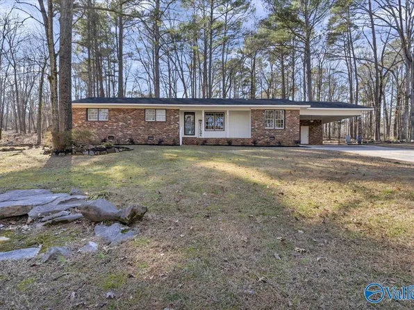1011 Vestavia Dr, Decatur, AL 35603