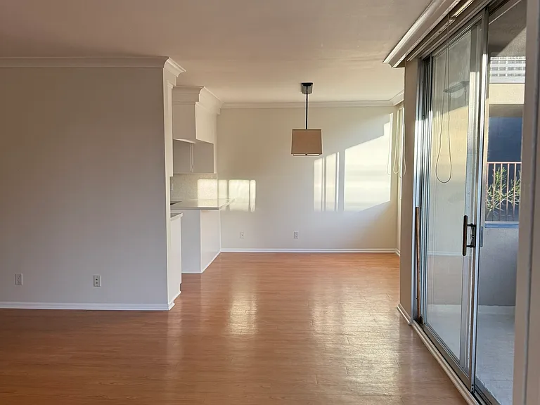 1330 California Ave #108 — Photo 5