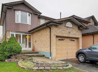 17 Rosebud Ave, Brampton, ON L6X 2W4