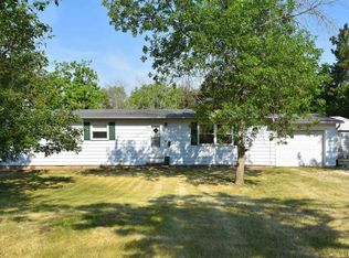 11761 Fuelberth Rd, Pekin, IL 61554