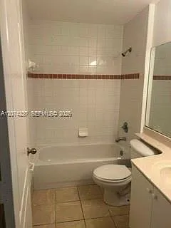 Melrose Point Condo — Photo 4