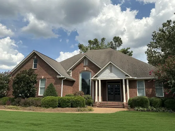 1162 E Wellsgate Dr, Oxford, MS 38655
