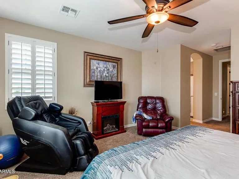 1046 S Annie Ln — Photo 8