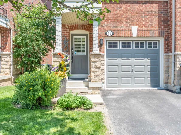13 Rock Haven Ln, Brampton, ON L6X 0H2