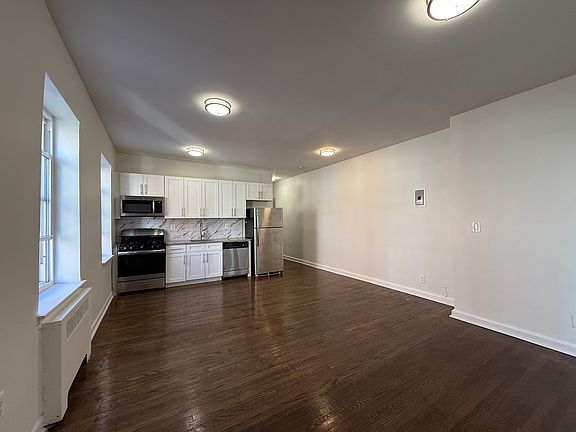 2nd image of 820 Avenue C #35E