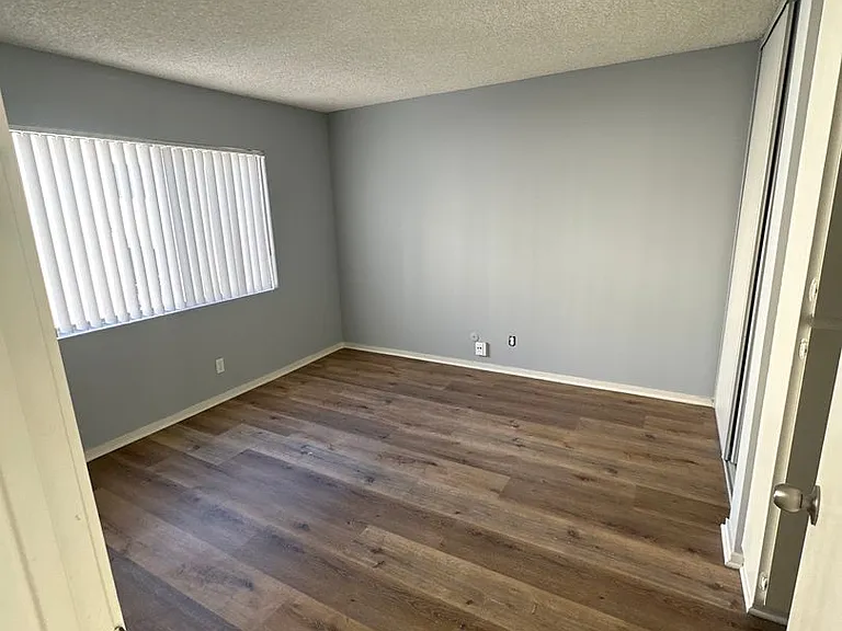 400 S. Kingsley Drive — Photo 23