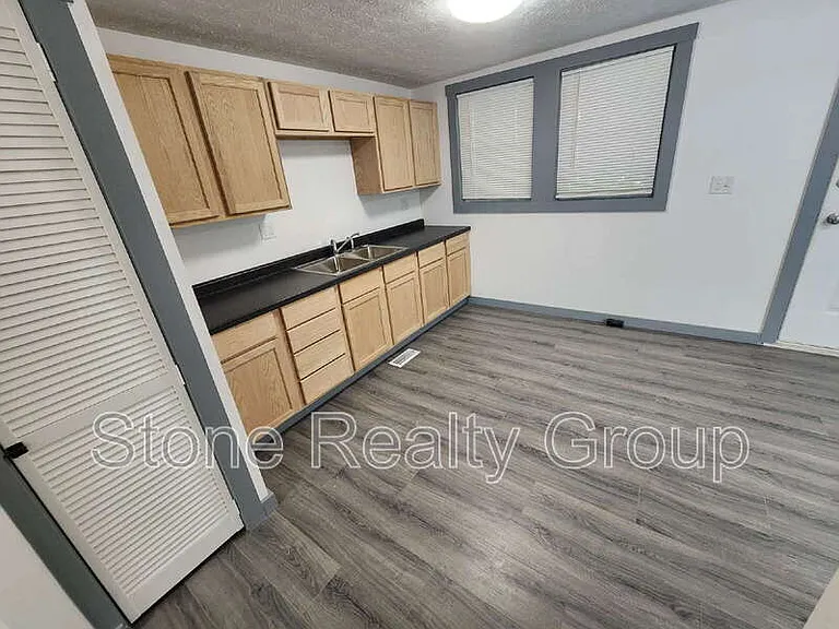 1265 E High St — Photo 2