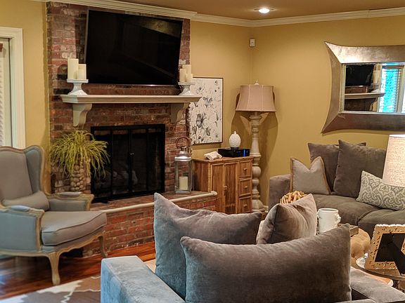4th image of 11 McKinley Cir
