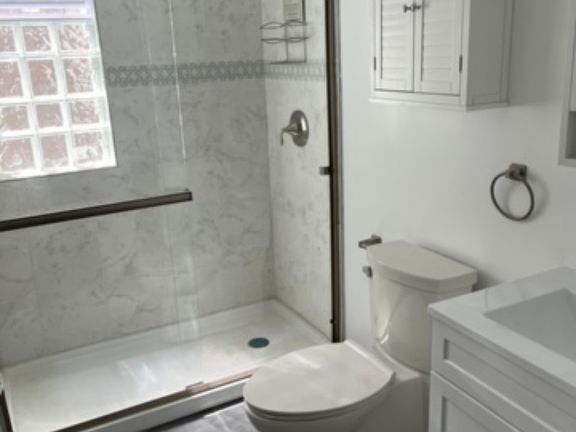 5th image of 206 Lexington Ave APT 3