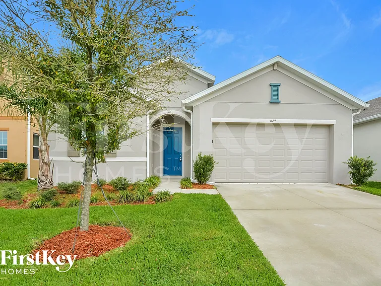 824 Grand Hilltop Dr — Photo 1
