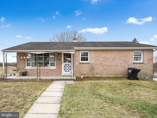 884 Richard Dr, Lebanon, PA 17046
