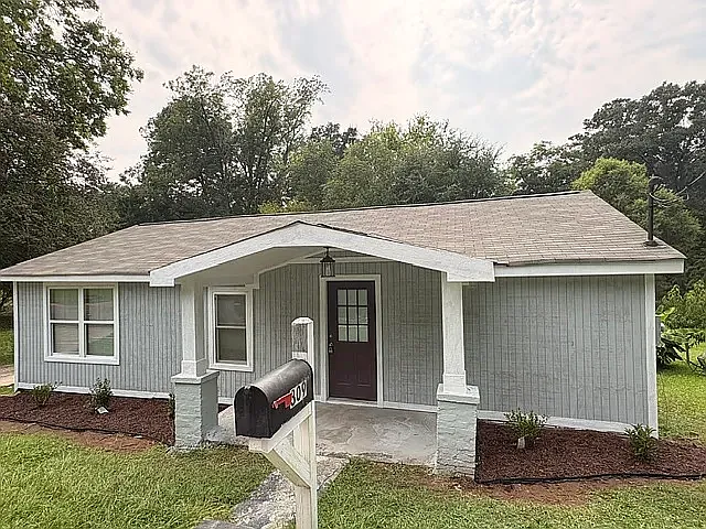 309 Samuel L Johnson Dr — Photo 1