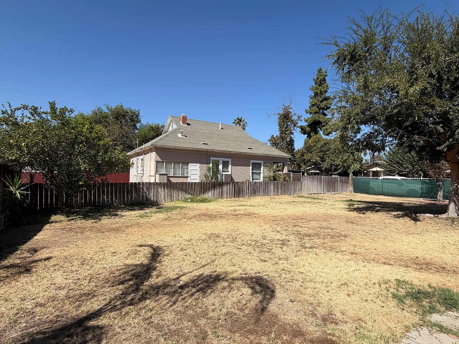 3154 E McKenzie Ave — Photo 3