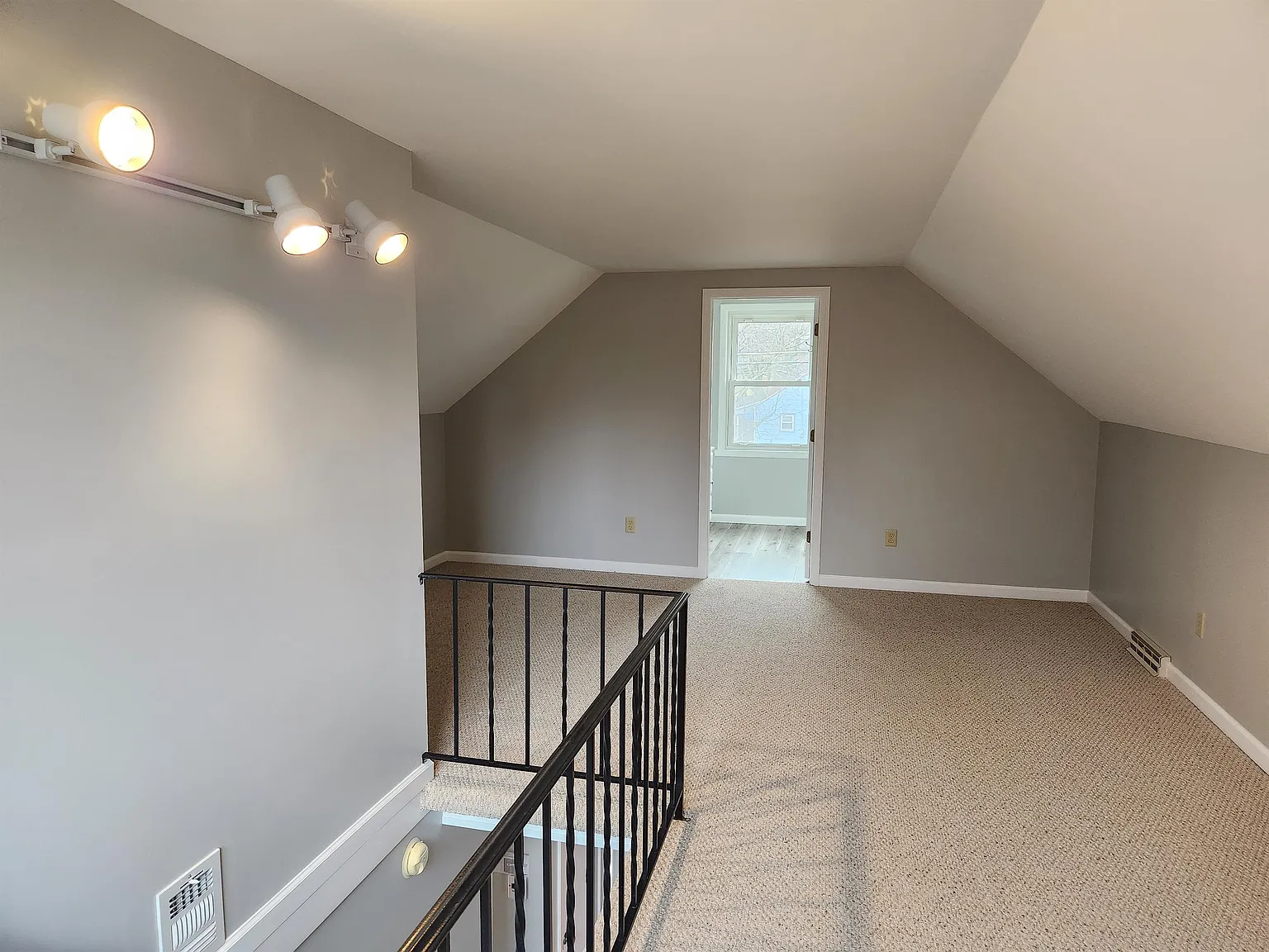 124 Washington Boulevard - 1 — Photo 4