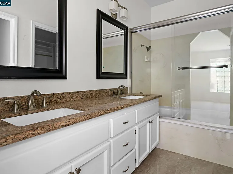 5012 Lakeview Dr #201 — Photo 21