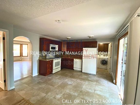 4th image of 8220 143rd Street Ct NW