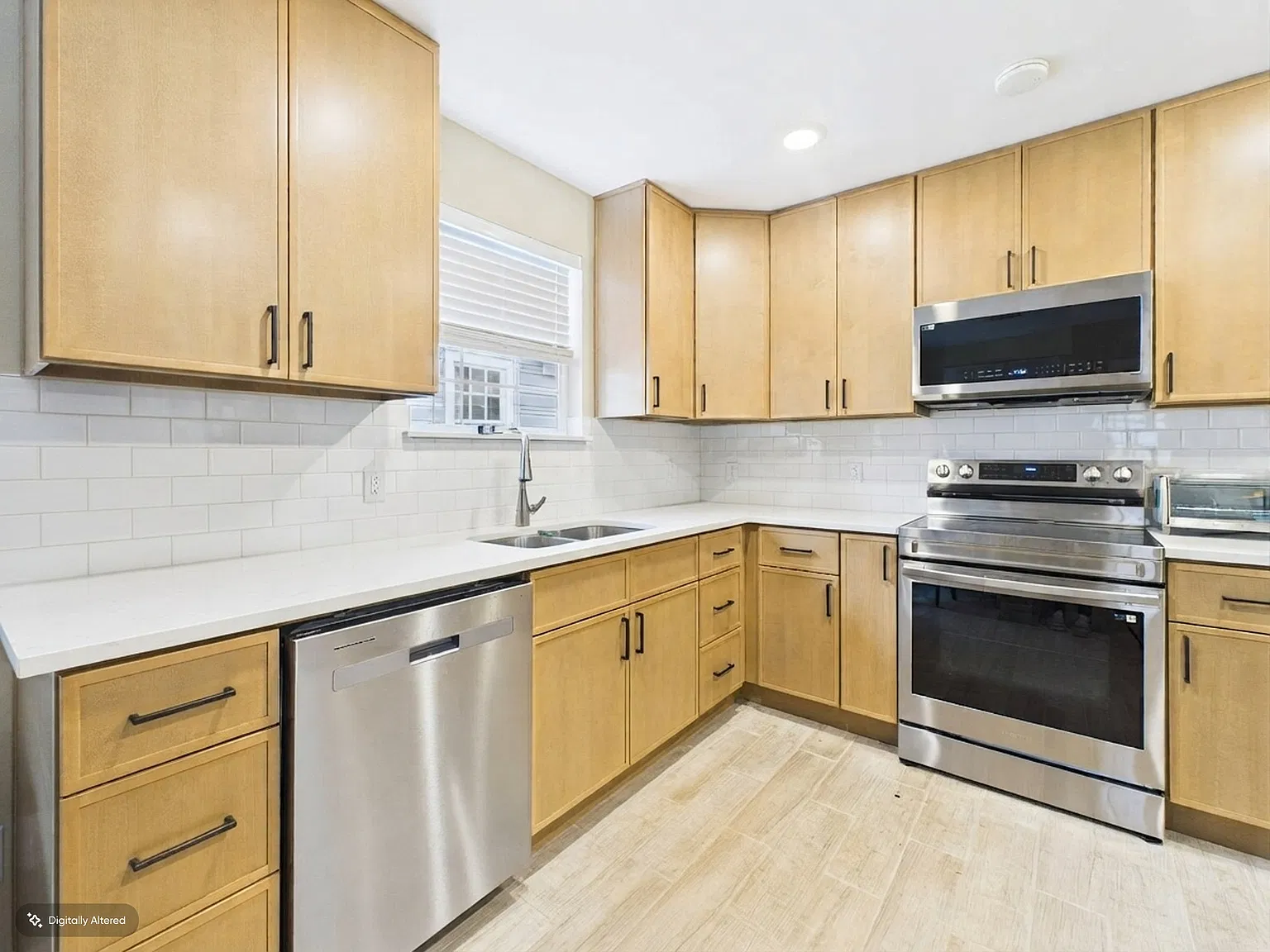713 Harris Ave — Photo 4