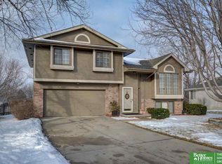 11468 Nebraska Cir, Omaha, NE 68164