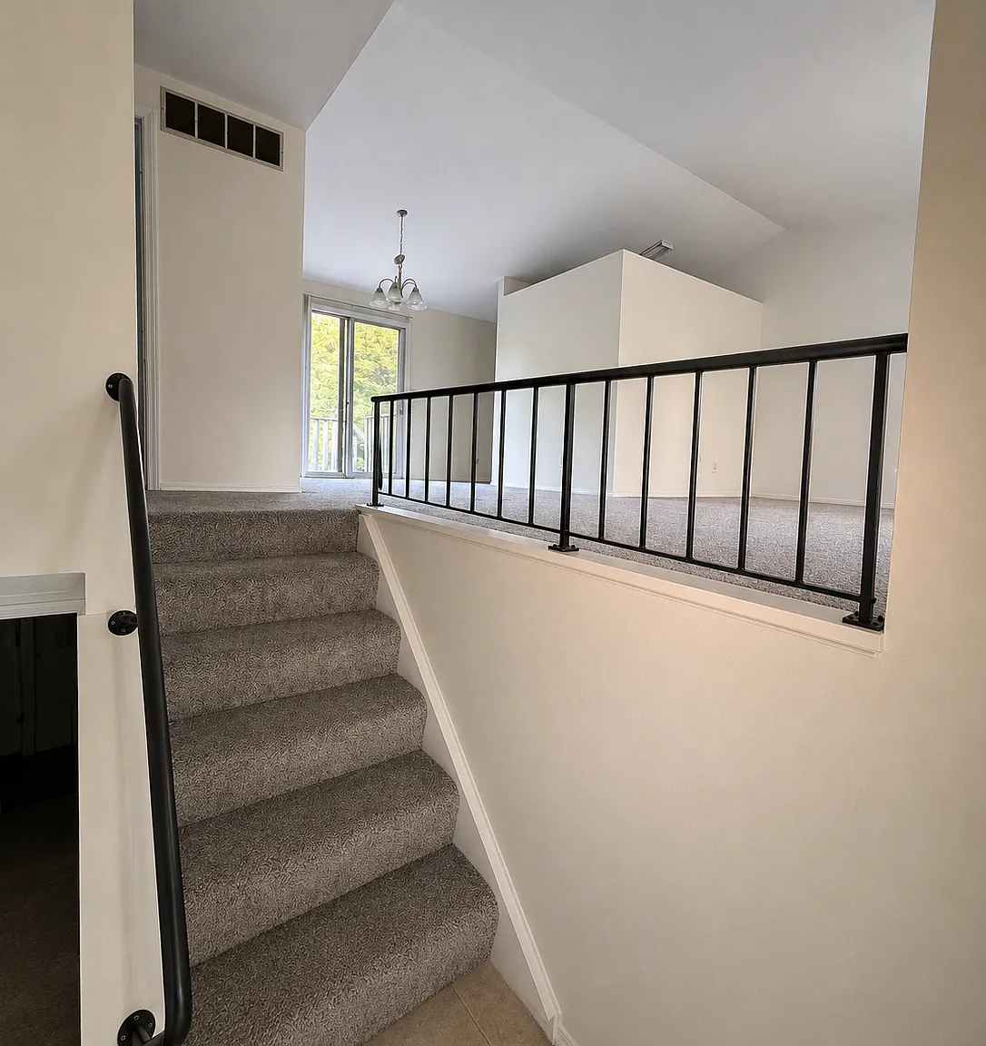 3 bed, 1426 sqft, $2,000 — Photo 2