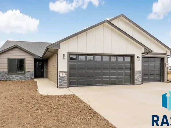 1513 S Marybeth Ave, Sioux Falls, SD 57106