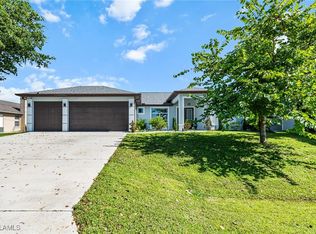 121 SE 45th St, Cape Coral, FL 33904