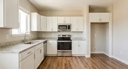 Comal Oaks — Photo 1