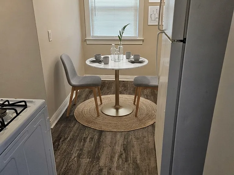 1004 S 45th St — Photo 11