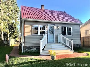 329 W Midland Ave, Ironwood, MI 49938