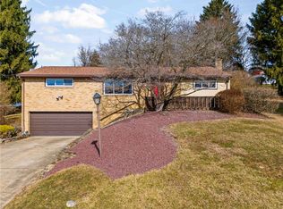 16 Blair Rd, Eighty Four, PA 15330