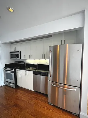 Rented by The Dermot Realty Management Company | media 16