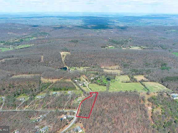 5th image of 2 Blackthorne Ridge Rd