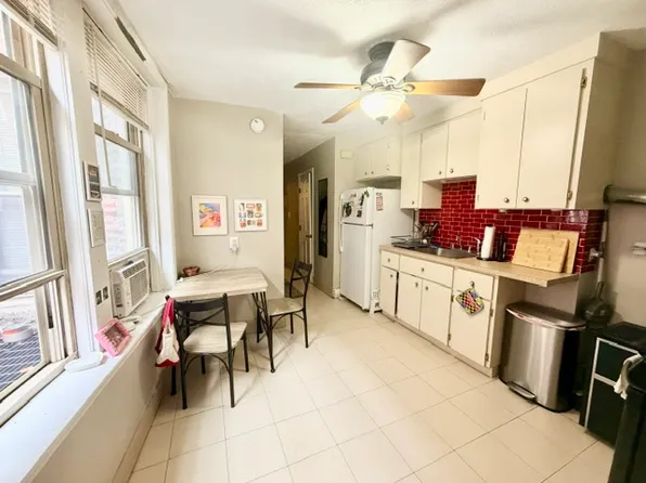 25 Sheafe St APT 3R, Boston, MA 02113