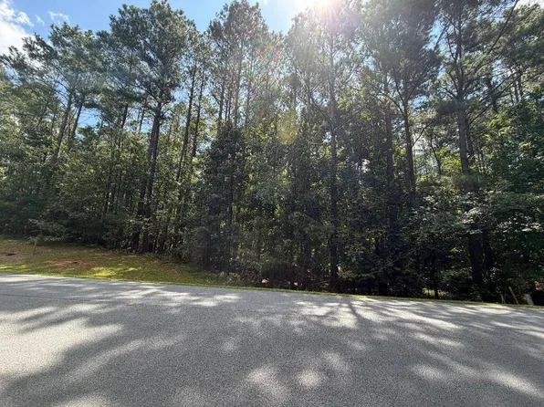 106 Lakeport Dr, Greenwood, SC 29649