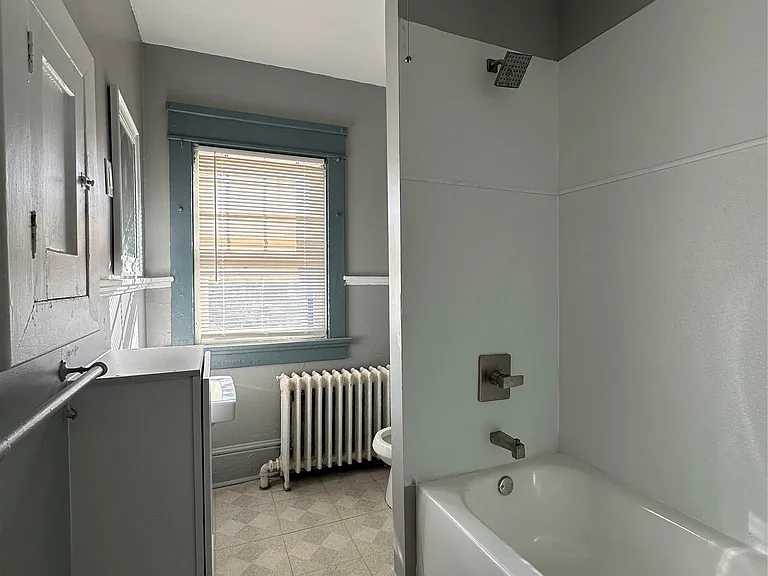 9 Elizabeth St #2 — Photo 6