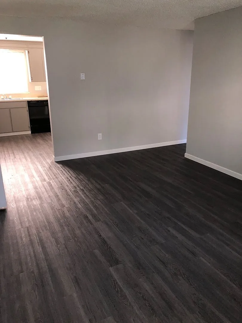 Buckley Park Apartments — Photo 4