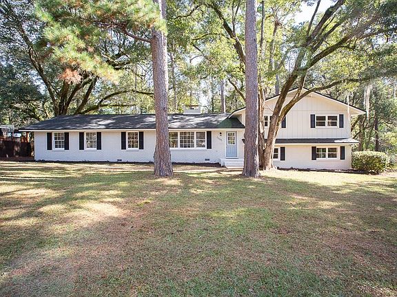 2nd image of 2605 Vence Dr