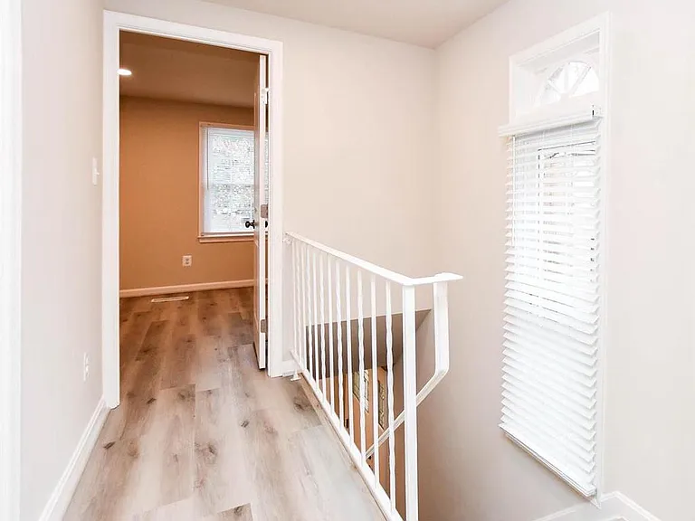 20569 Strath Haven Dr — Photo 7