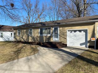 517 Clay St, Jerseyville, IL 62052