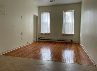 233 Maujer St #2F, Brooklyn, NY 11206