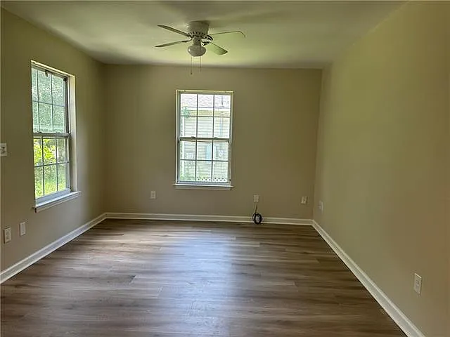 4 bed, 2.0 bath, 1152 sqft, $1,850 — Photo 3