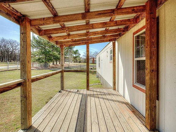 3rd image of 16872 Drummond Rd